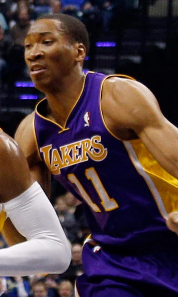 George helps Pacers pull away from Lakers, 118-98